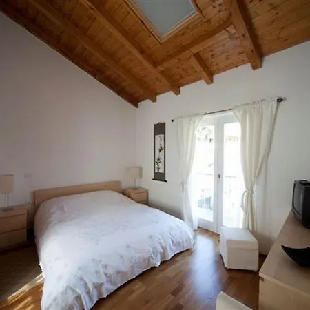 Apartmán Casa Camelia *